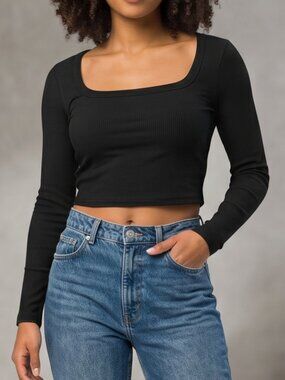 NWOT | Onyx Black Ribbed Long Sleeve Scoop Neck Fitted Crop Top Basic | Large